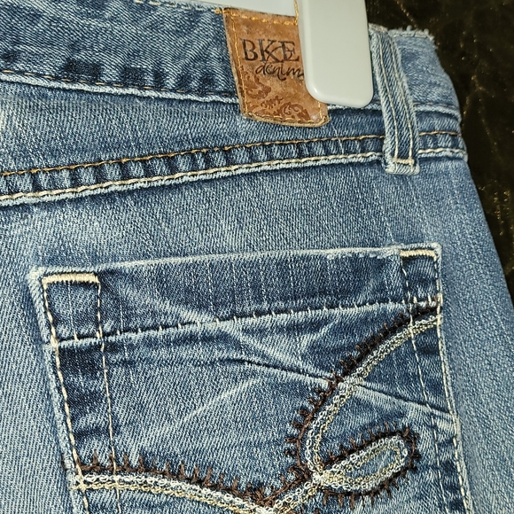 BKE Distressed Flare Jeans "Sabrina" - Picture 8 of 14